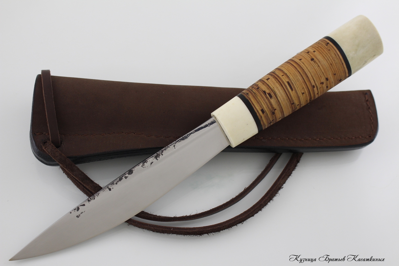 Якутский нож средний "БЫHAХ" кованая 95х18. Рукоять рог/береста.