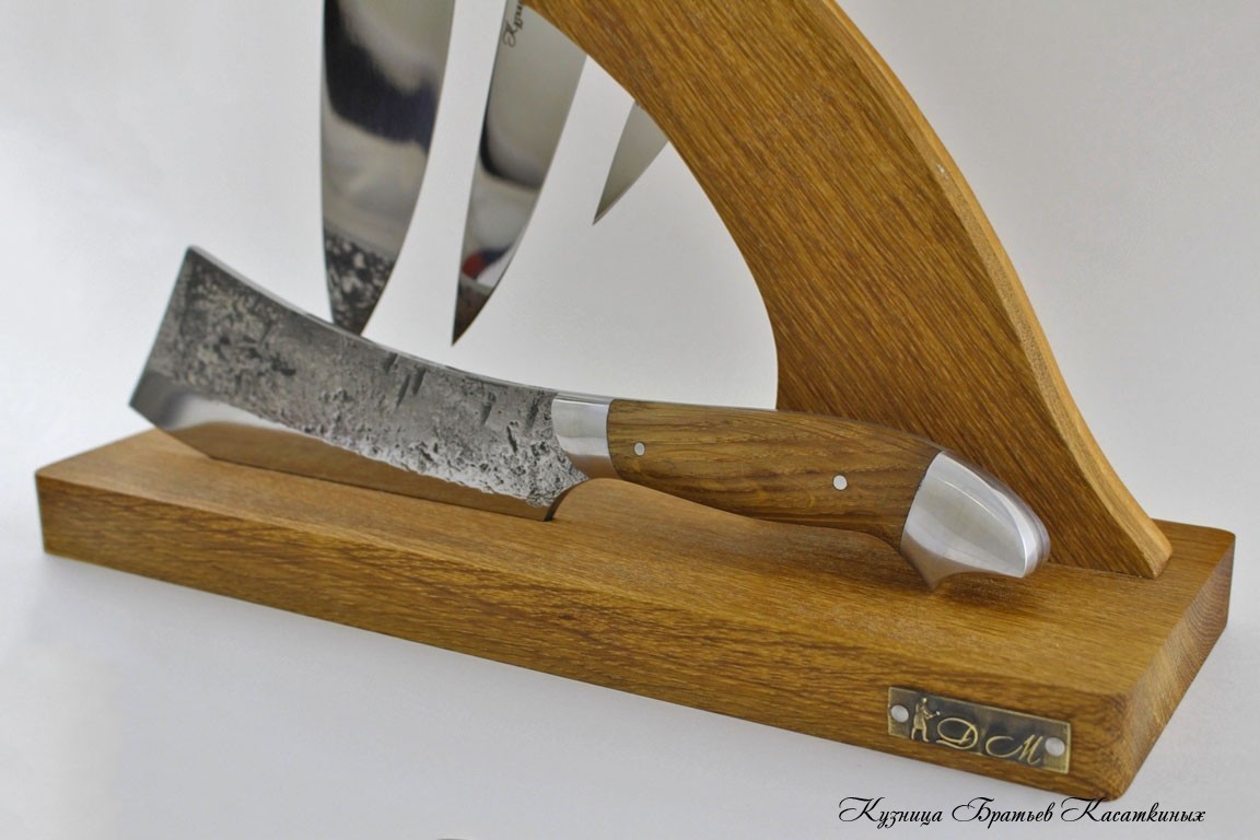 Кухонные ножи Набор из 3-х кухонных ножей и тяпки серии "Рататуй" с подставкой. Сталь 95х18. Рукоять Дуб. 