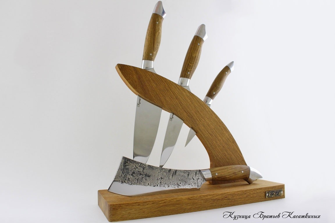 Кухонные ножи Набор из 3-х кухонных ножей и тяпки серии "Рататуй" с подставкой. Сталь 95х18. Рукоять Дуб. 