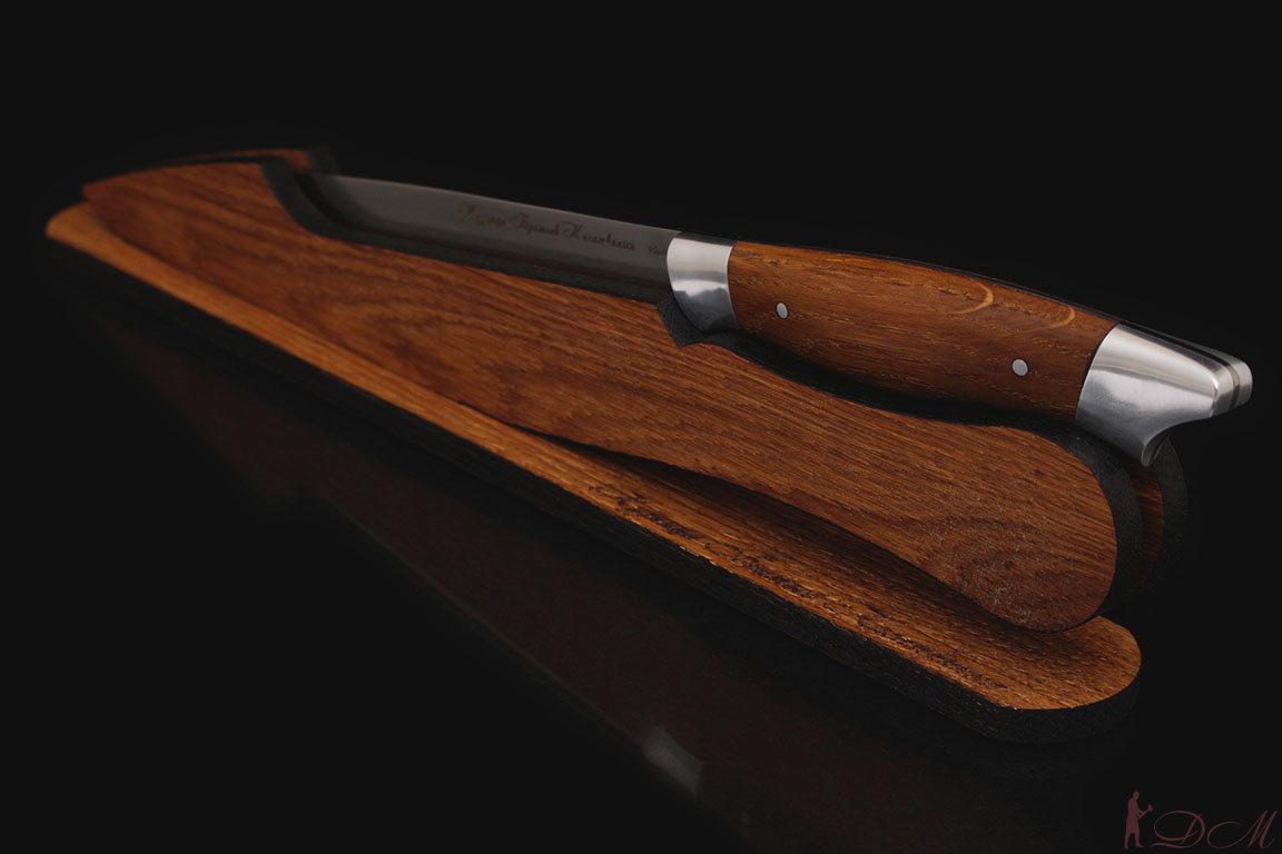 Подставка для ножа Шеф 210мм серии Рататуй. Материал кавказский дуб.